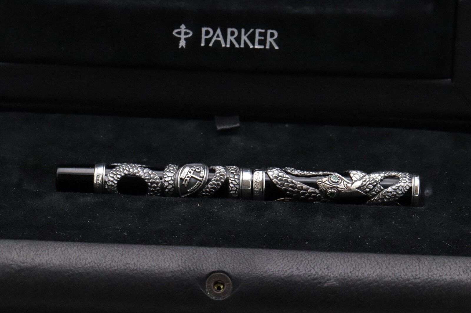 Parker The Snake Sterling Silver Limited Edition Fountain Pen image 10