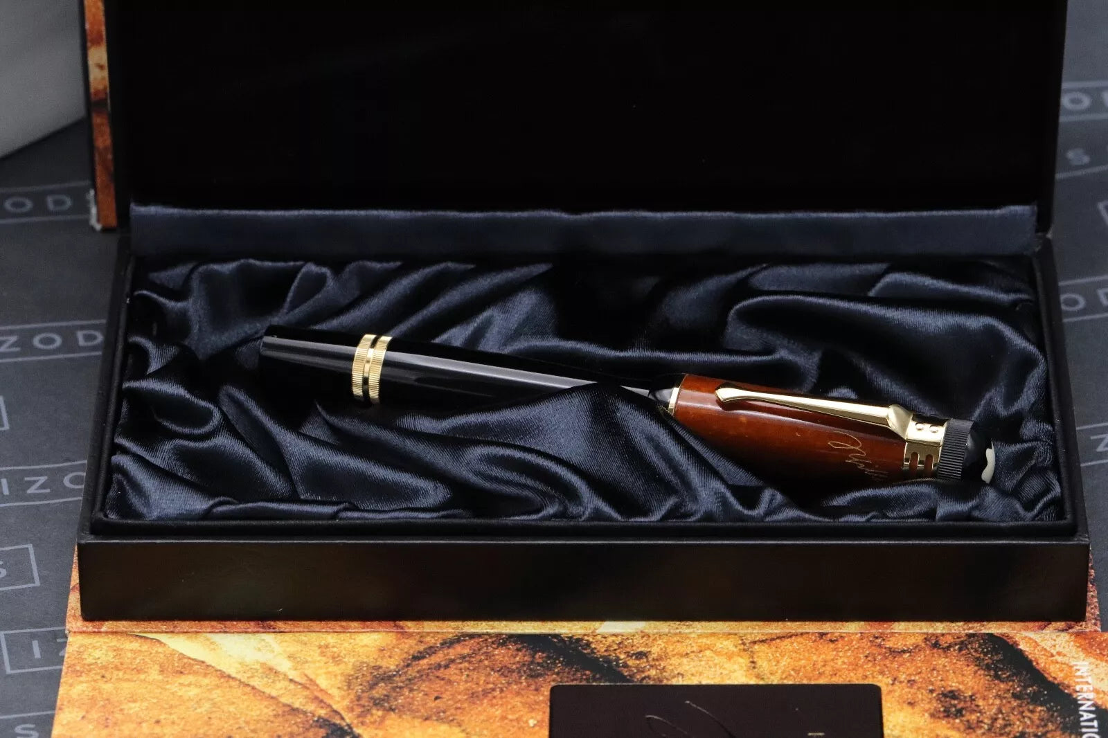 Montblanc Writers Edition Friedrich Schiller Fountain Pen - DIPPED image 8