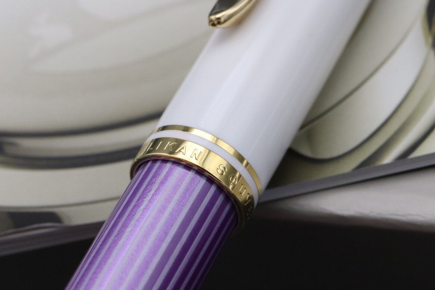 Pelikan Souveran M600 Violet White Special Edition Fountain Pen image 4