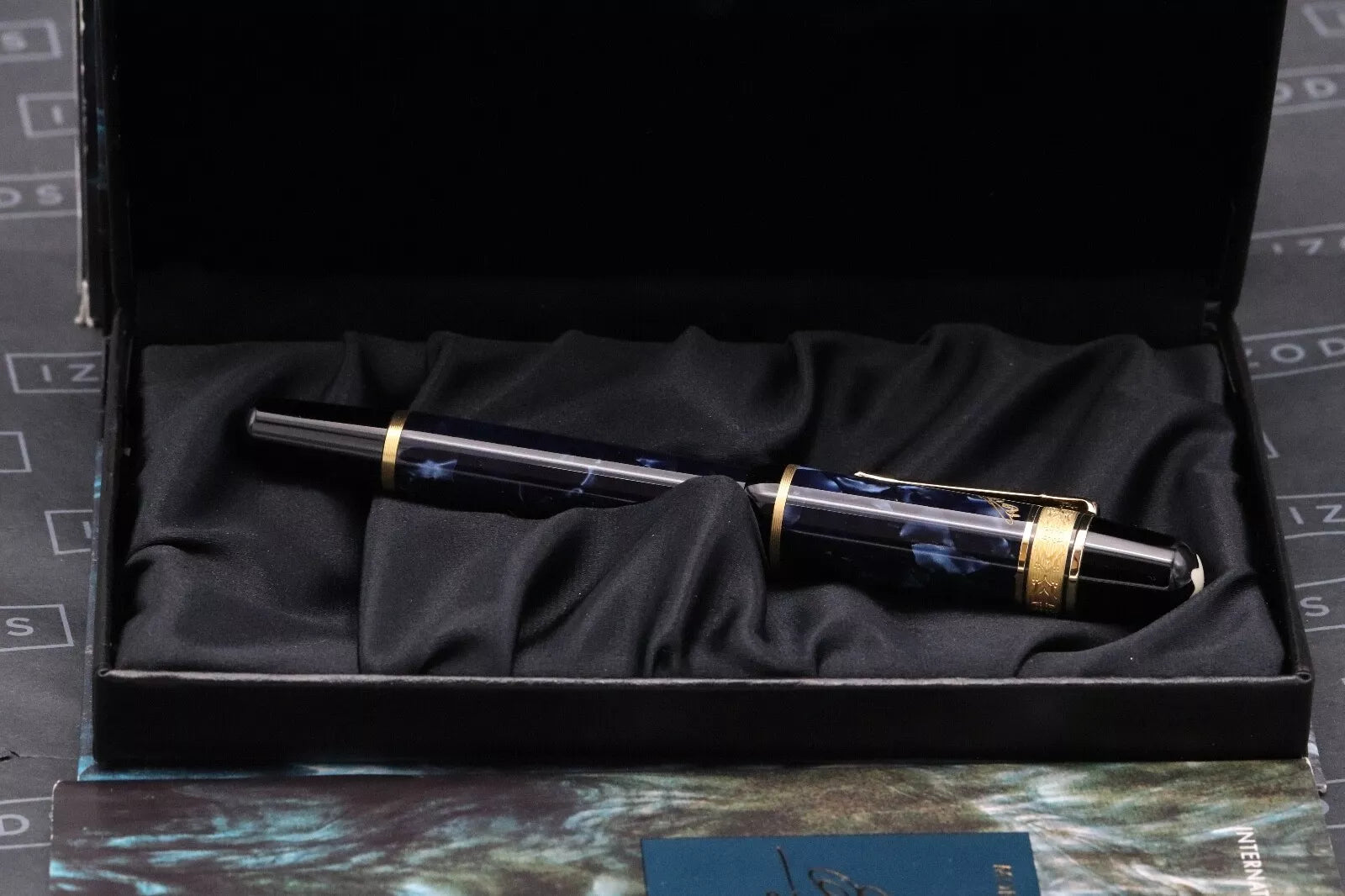 Montblanc Writers Edition Edgar Allan Poe Fountain Pen image 7