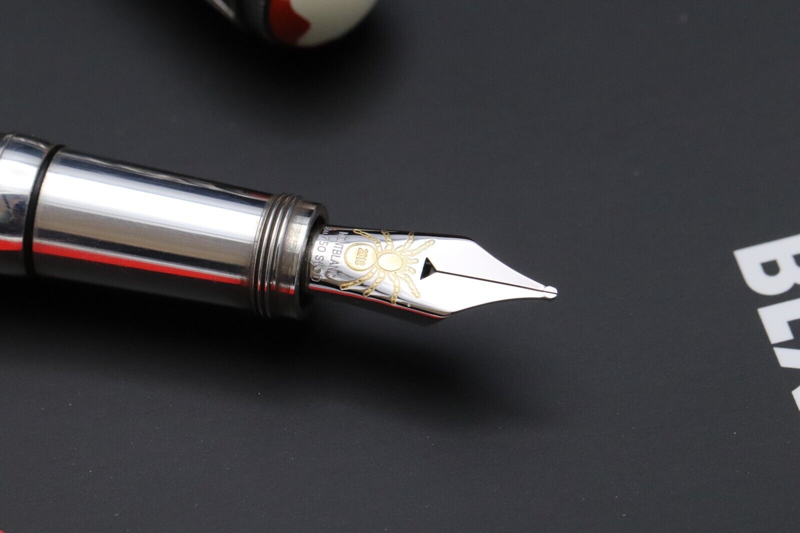 Montblanc Heritage Rouge et Noir Metamorphosis LE1906 Fountain Pen image 2