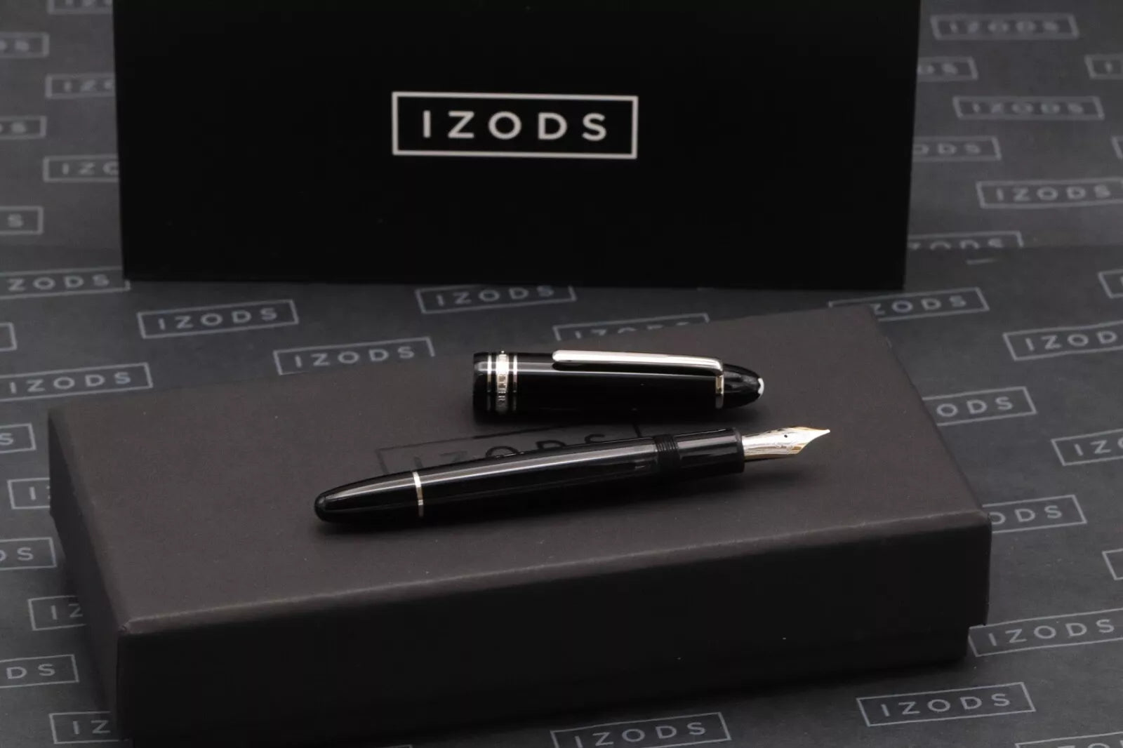 Montblanc Meisterstuck 146 LeGrand Platinum-Coated Fountain Pen image 0