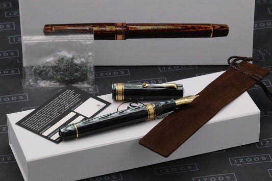 ASC Bologna Extra China Bespoke Arco Verde Fountain Pen - 1/1 - Architect Nib image 0