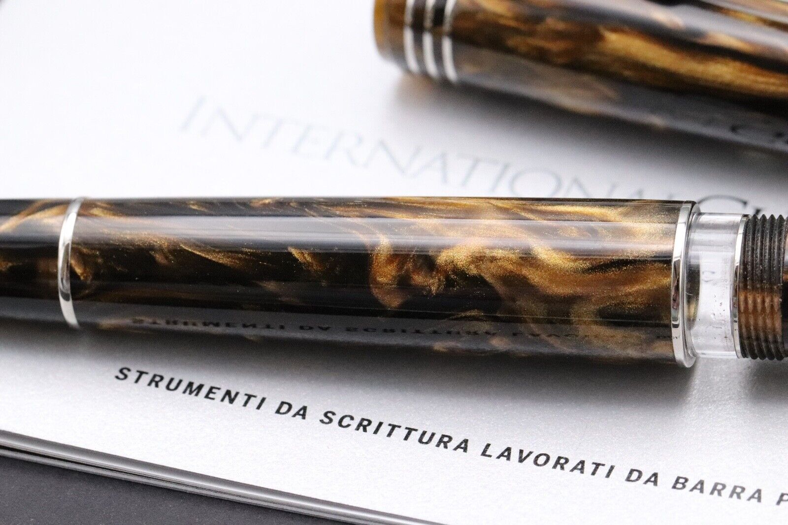 Leonardo Momento Zero Grande 2.0 SBRE Brown LE50 Fountain Pen image 3