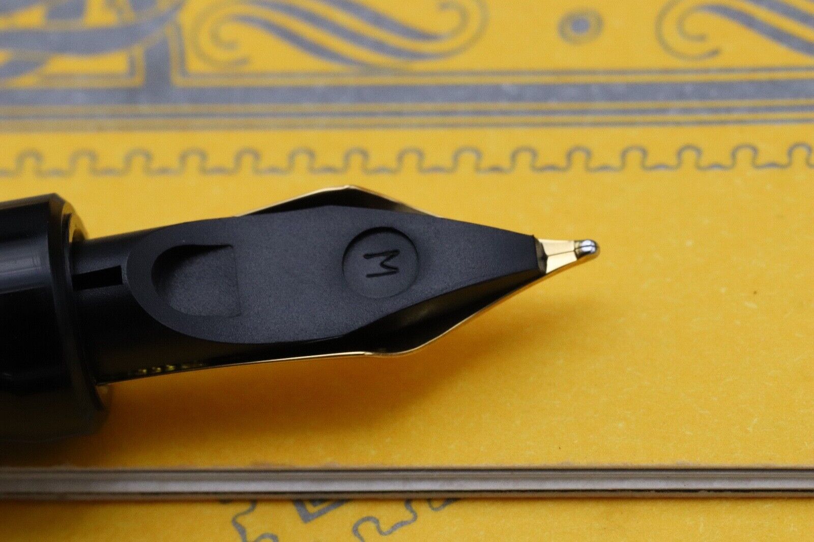 Parker Duofold Centennial Mandarin Yellow Limited Edition Fountain Pen image 3