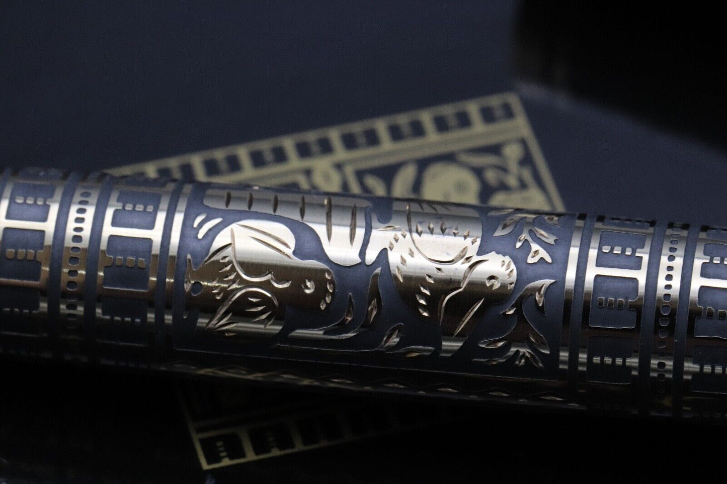 Pelikan Souveran M900 Toledo Fountain Pen - UNUSED - Fine Nib image 3