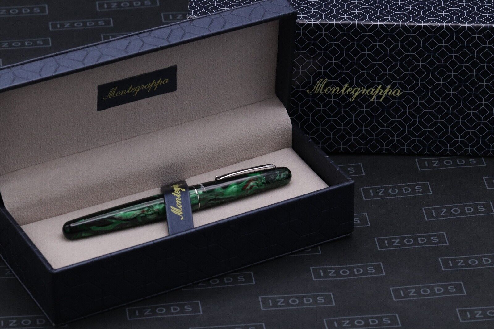Montegrappa Elmo 01 Fantasy Blooms Black Star Calla Lily Fountain Pen image 5