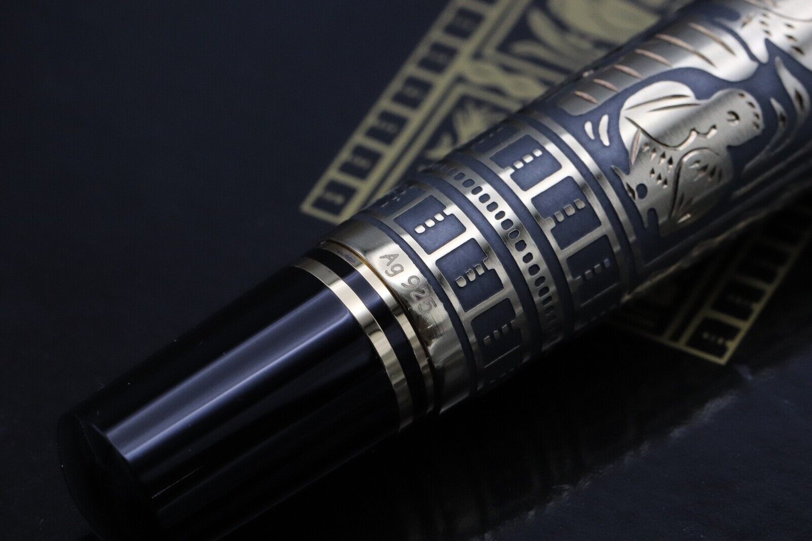 Pelikan Souveran M900 Toledo Fountain Pen - UNUSED - Fine Nib image 4