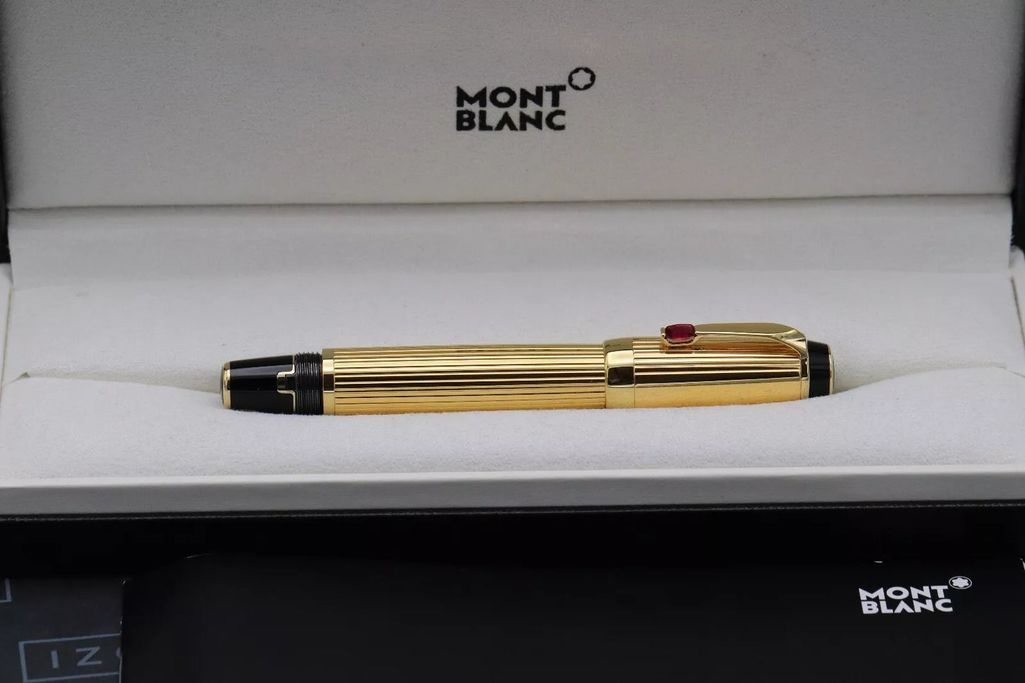 Montblanc Boheme Rouge Gold-Plated Fountain Pen - UNUSED - Broad Nib image 8