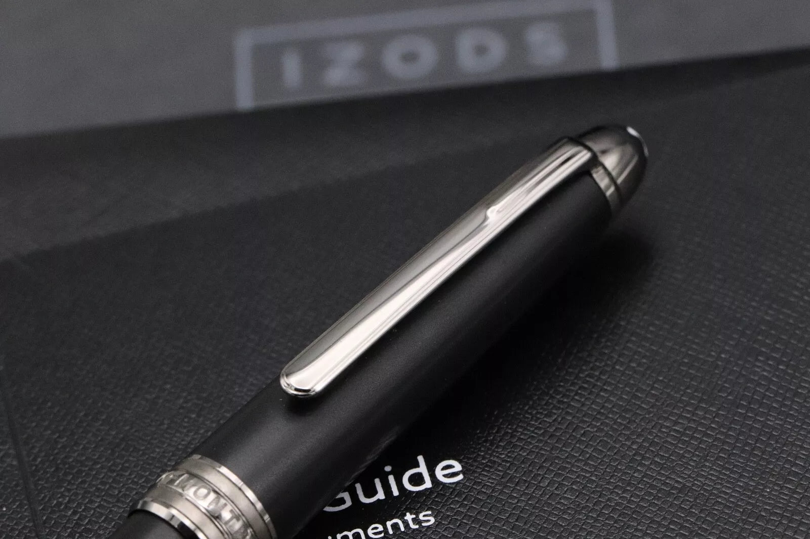 Montblanc Meisterstuck Classique Ultra Black Rollerball / Fineliner Pen image 2