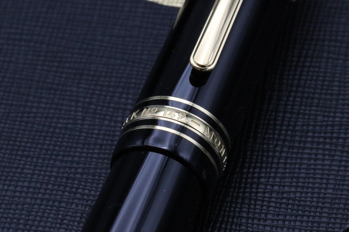 Montblanc Meisterstück 149 Kingsman Special Edition Coffret Fountain Pen image 4