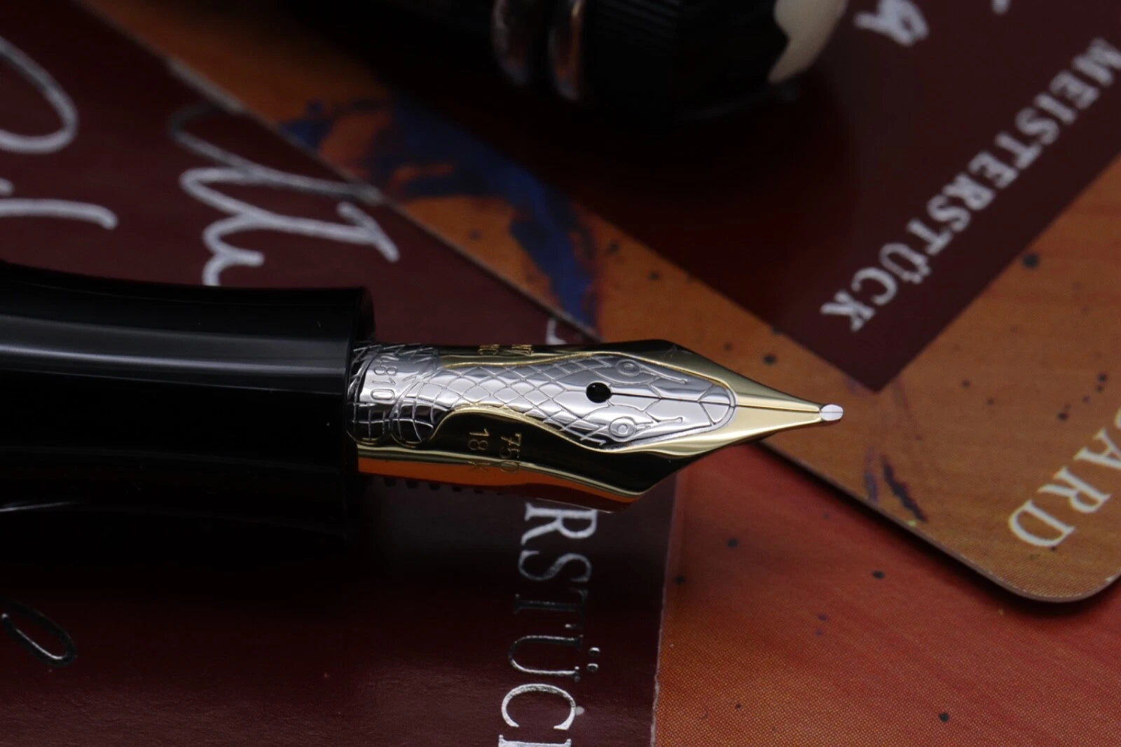 Montblanc Agatha Christie Press 'Emerald Eyes' Fountain Pen - UNUSED image 2