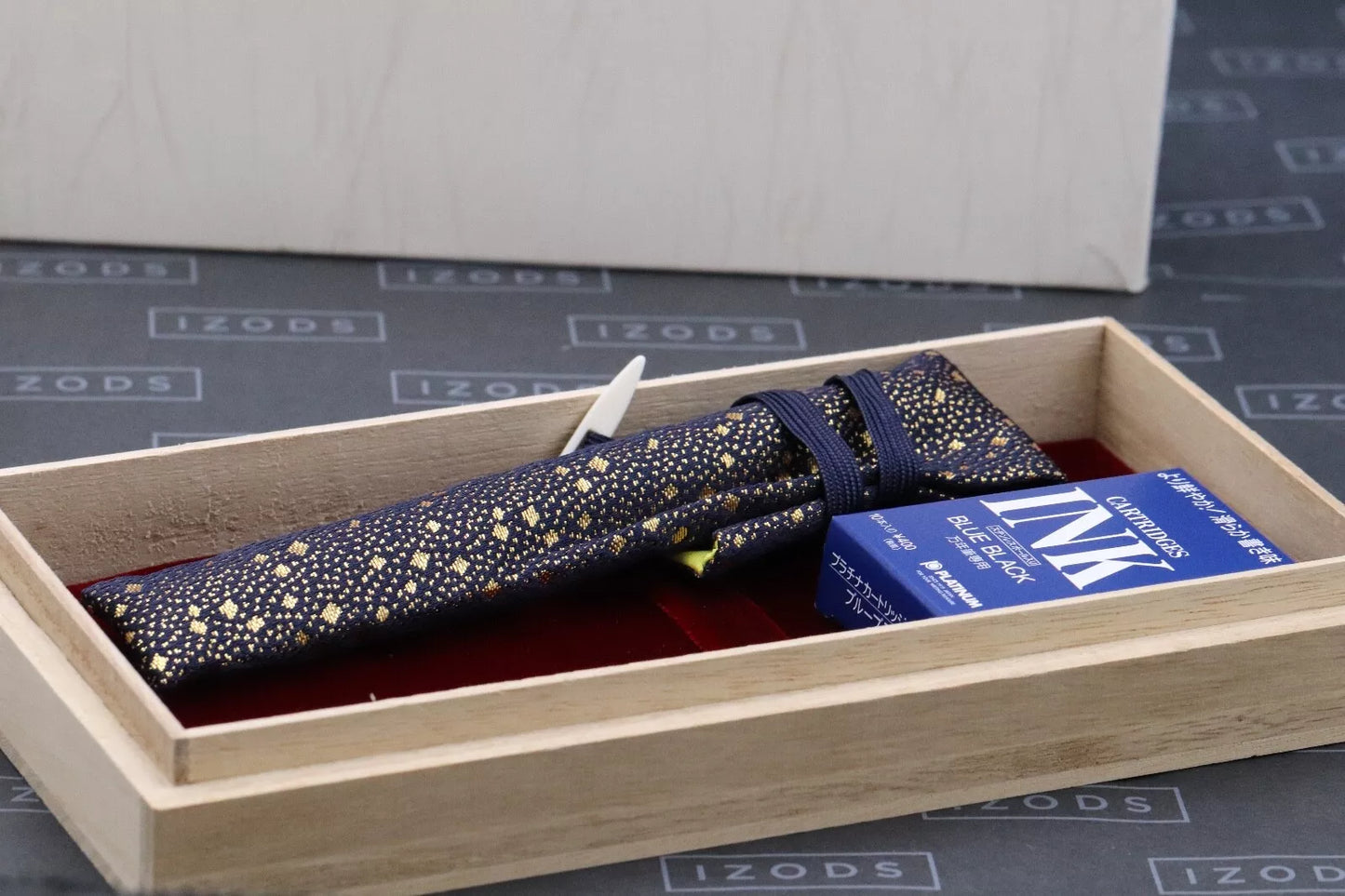 Nakaya Portable Cigar Aka-tamenuri Fountain Pen - Broad Nib image 5