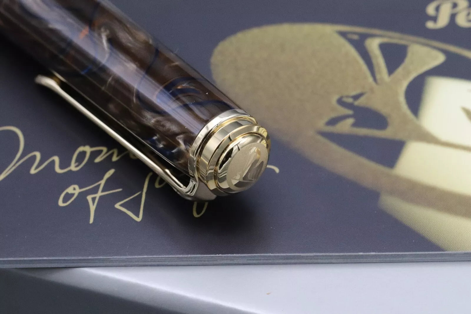 Pelikan Souveran M800 Grand Place Special Edition Fountain Pen - UNUSED - EF image 6