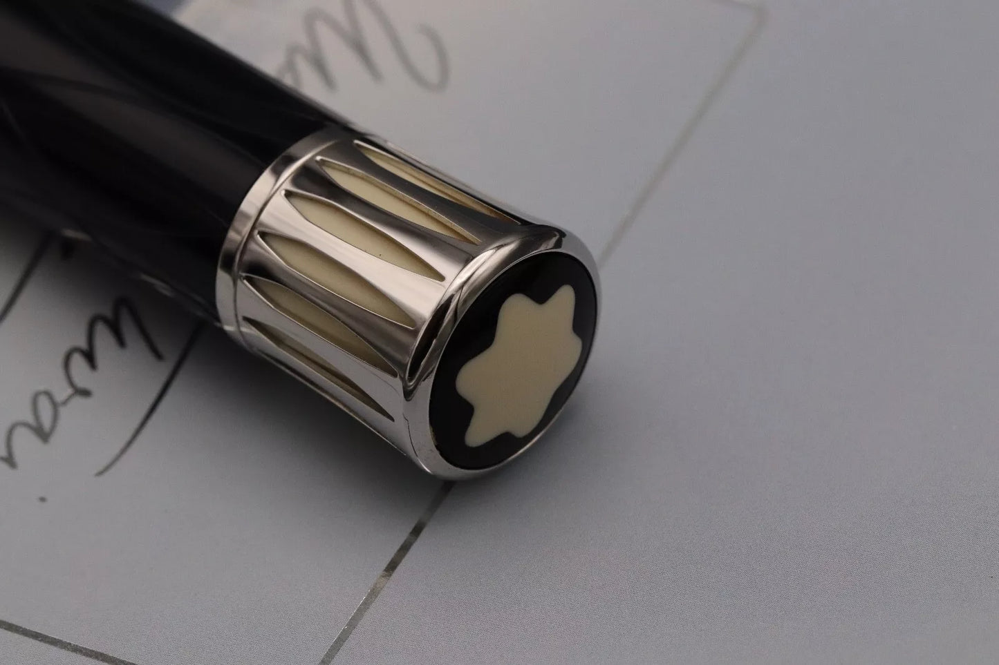Montblanc Writers Edition Mark Twain Fountain Pen image 8