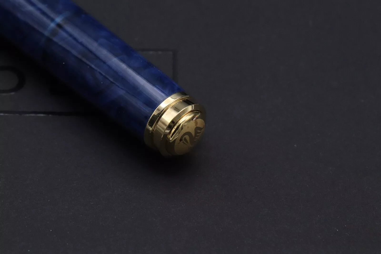 Pelikan Souveran M800 Blue O'Blue Special Edition Fountain Pen image 7