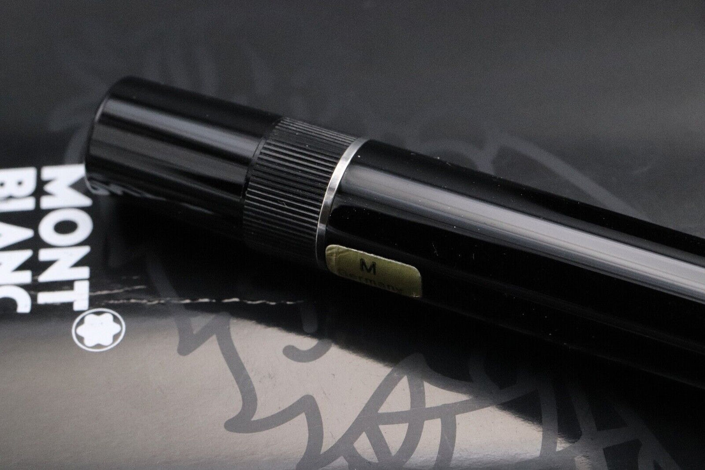 Montblanc Writers Edition Imperial Dragon Fountain Pen - NEVER INKED image 3