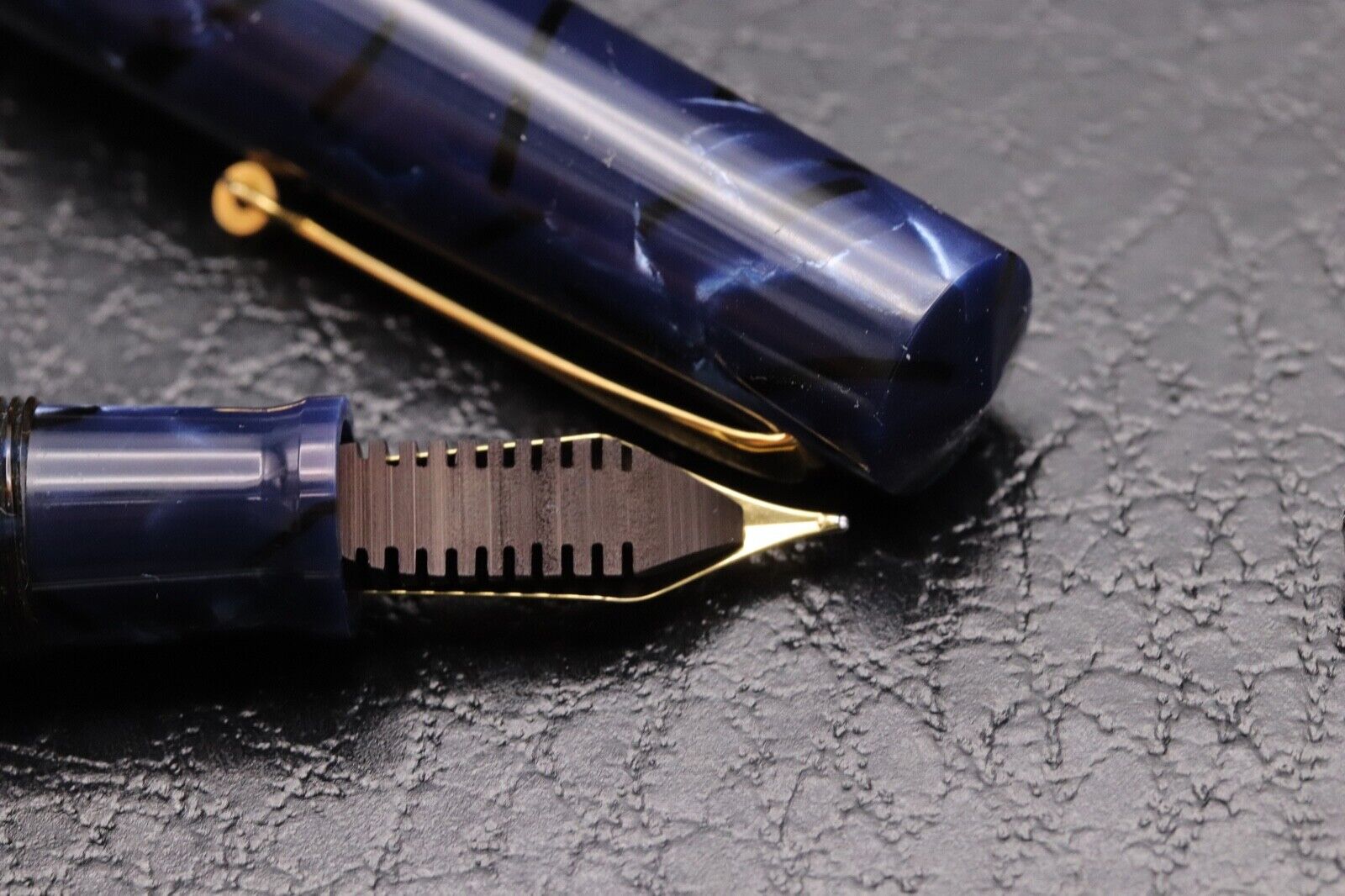 Omas 75th Anniversary Lucens Blue Royale Celluloid Limited Edition Fountain Pen image 5
