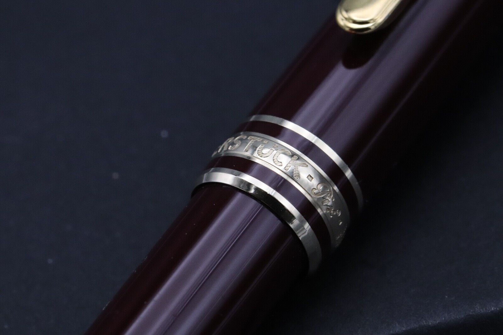 Montblanc Meisterstuck 164 Classique Bordeaux Ballpoint Pen – IZODS