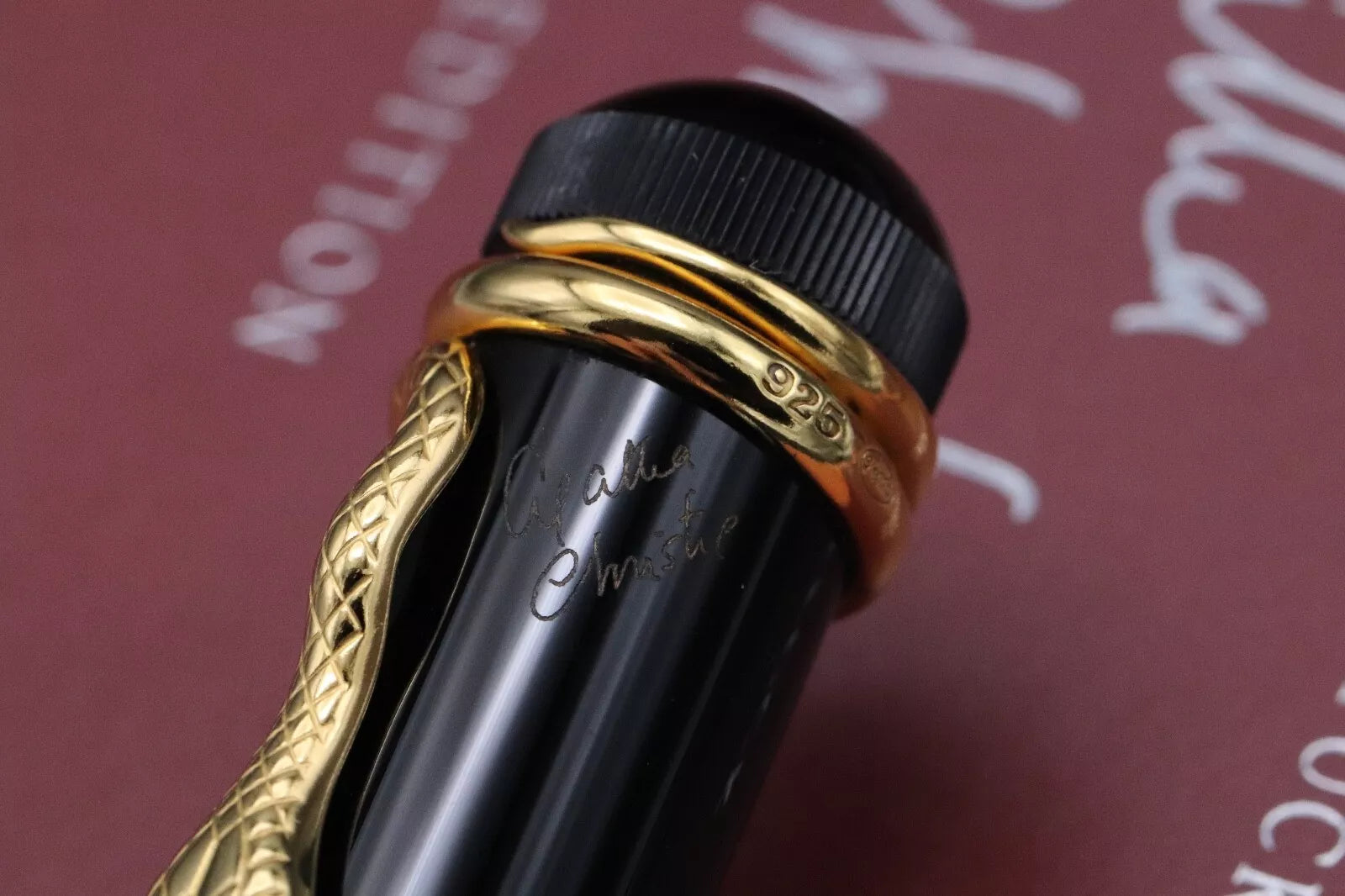 Montblanc Writers Edition Agatha Christie Vermeil Fountain Pen - UNUSED image 6