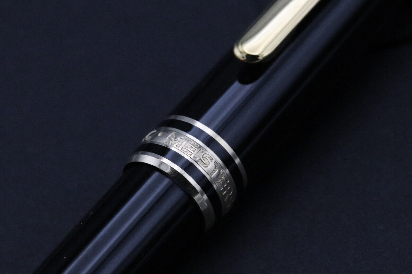 Montblanc Meisterstück 164 Classique 75th Anniversary SE Ballpoint Pen image 2