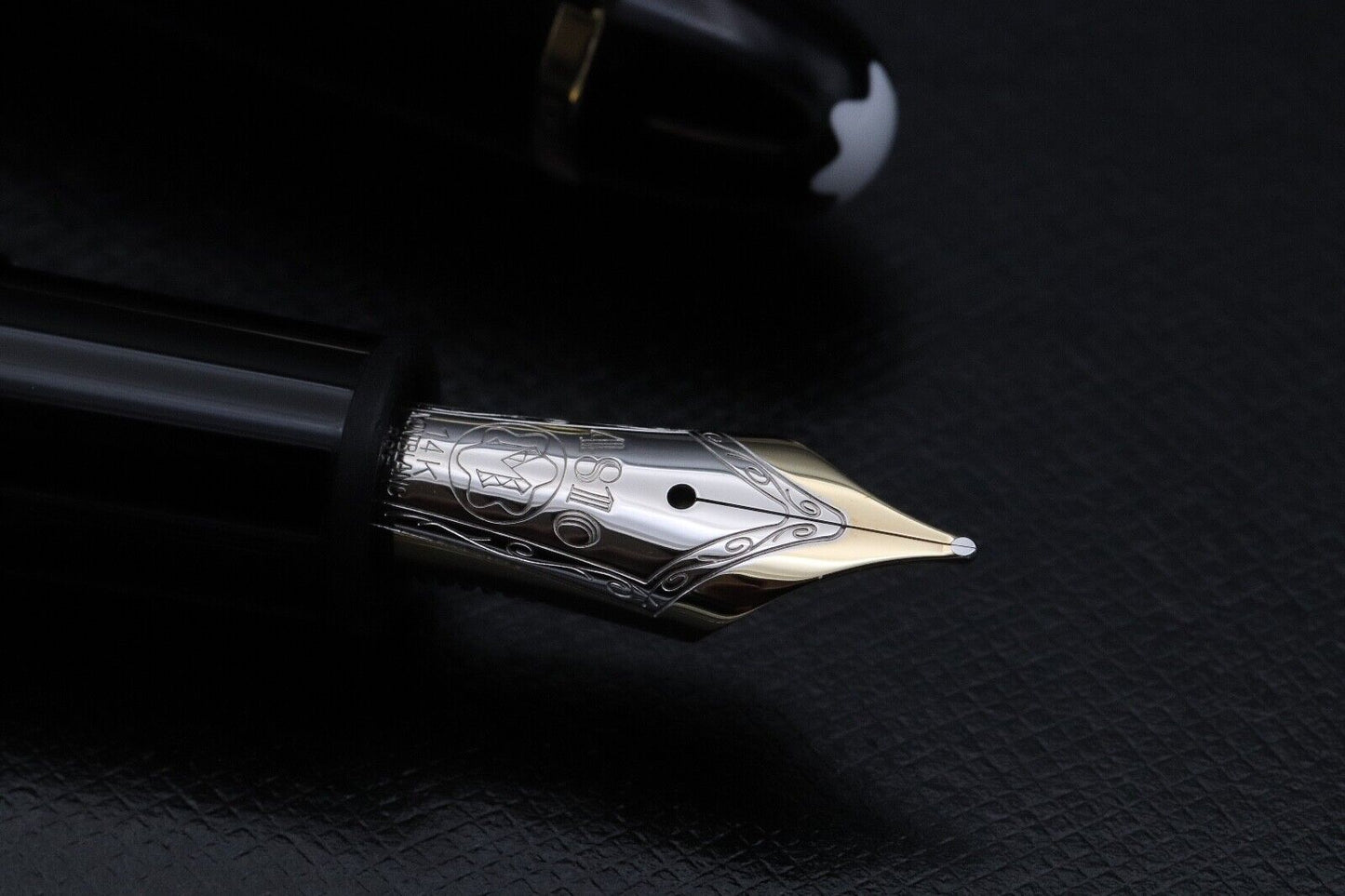 Montblanc Meisterstuck 146 LeGrand Gold-Coated Fountain Pen image 2