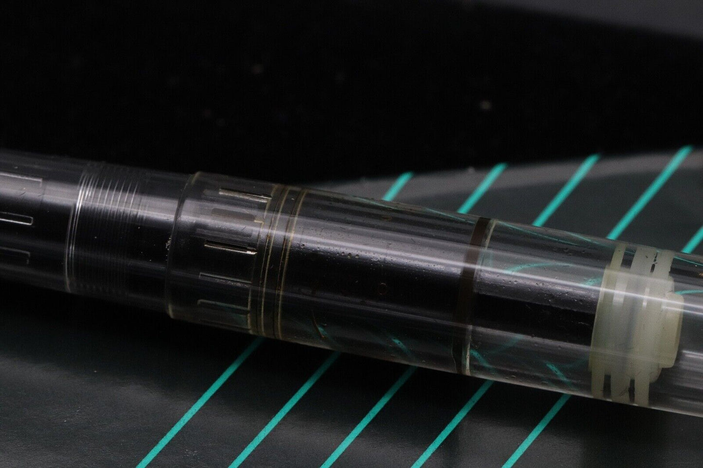 Pelikan 'M481' Demonstrator Fountain Pen - NEVER INKED image 3