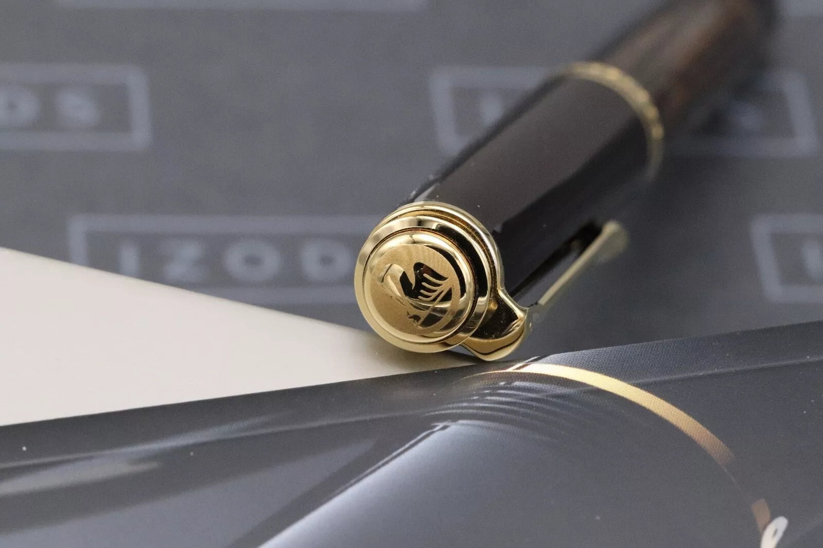 Pelikan Souveran M800 Tortoiseshell Brown SE Fountain Pen - NEVER INKED image 6