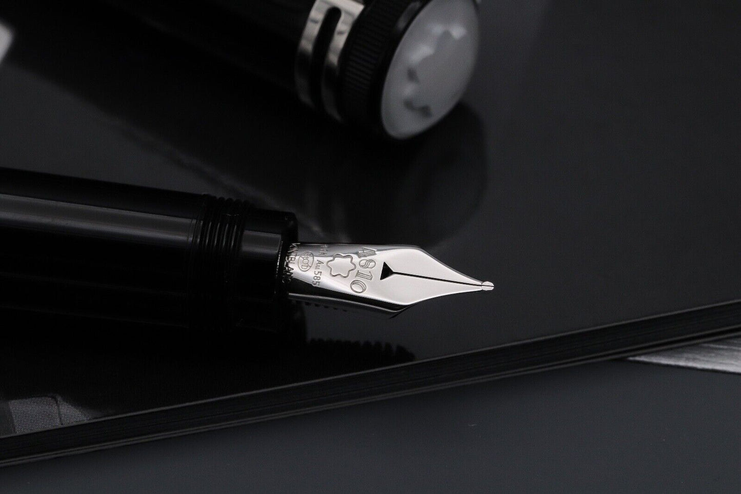 Montblanc Heritage 1912 Fountain Pen - NEVER INKED image 2