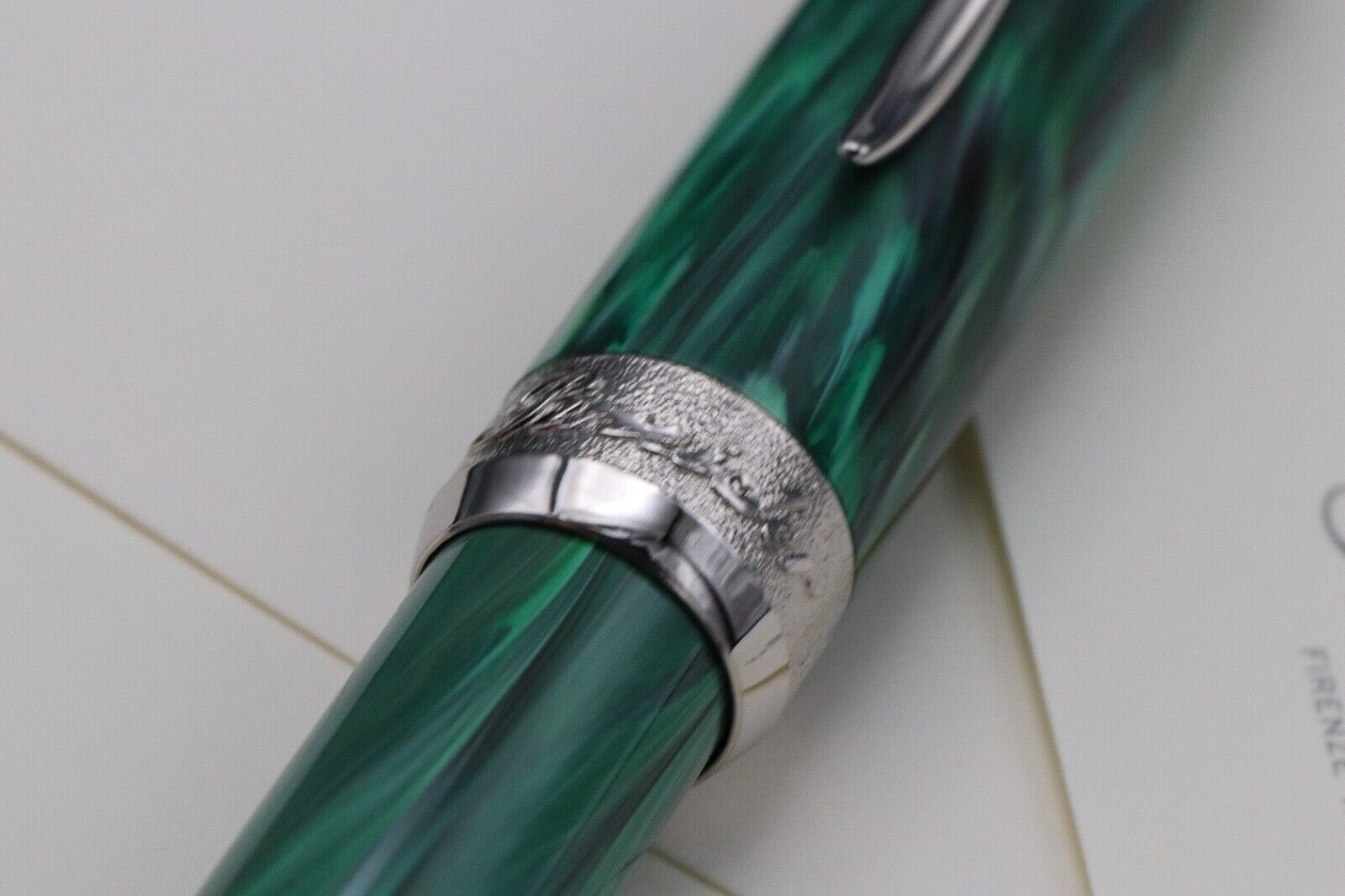Pineider La Grande Bellezza Gemstones Malachite Green Fountain Pen - Medium Nib image 4