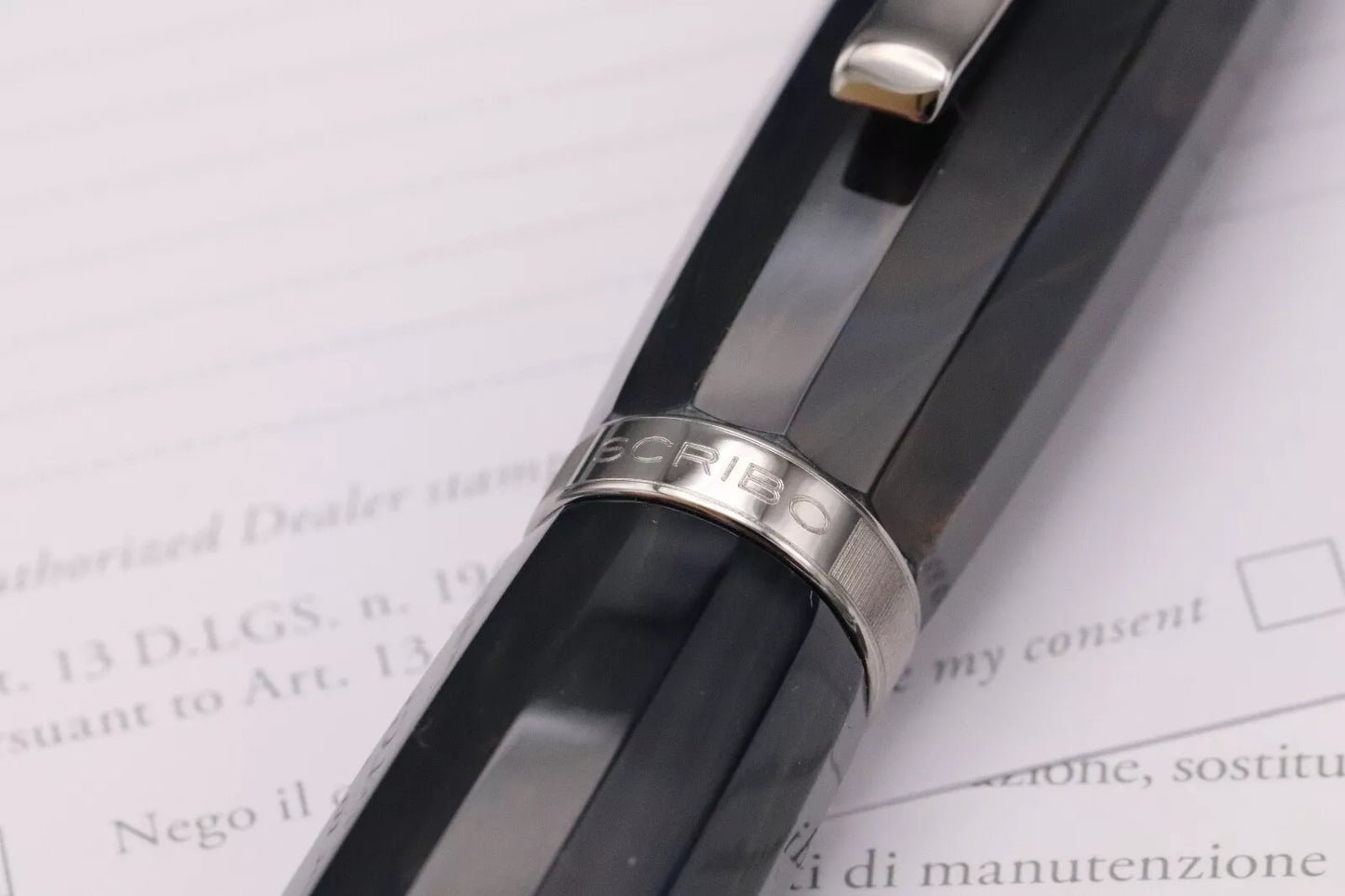 SCRIBO Feel Blu Califfo Ruthenium Fountain Pen - 18k Broad Nib image 5