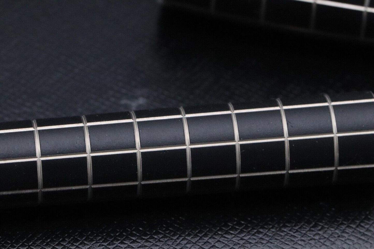 Montblanc Starwalker Rubber Platinum Rollerball / Fineliner Pen image 2