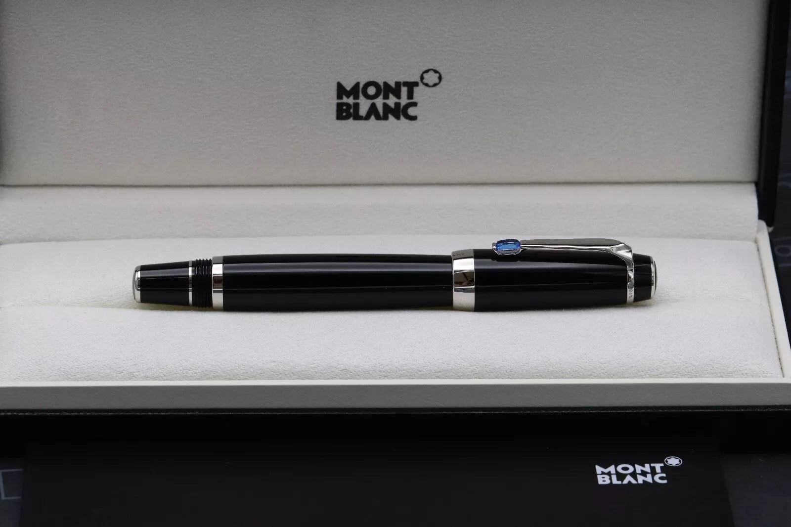 Montblanc Boheme Bleu Midsize Fixed Nib Fountain Pen - UNUSED image 6