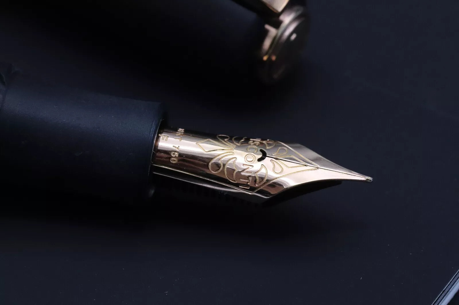 Visconti Homo Sapiens Bronze Age Fountain Pen – UNUSED – 18k Fine Nib image 7