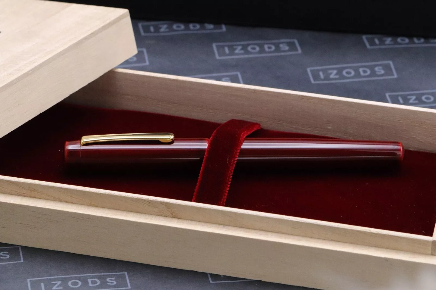Nakaya Neo Standard Aka-tamenuri Fountain Pen - Soft Medium Nib image 5
