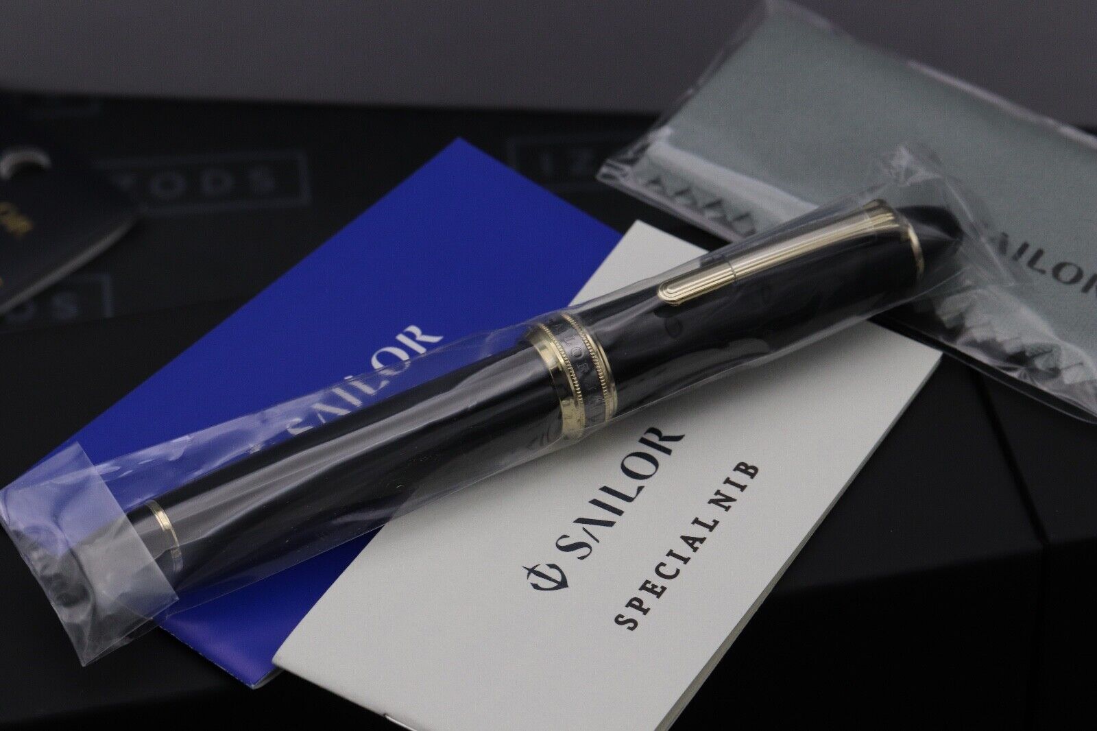 Sailor 1911L Black Gold Fountain Pen - M Naginata Togi Nib - SEALED image 1