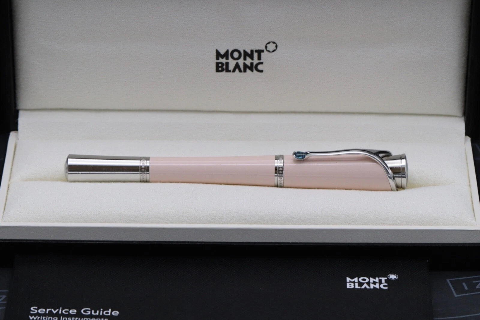 Montblanc Muses Poudre Special Edition Rollerball / Fineliner Pen image 2