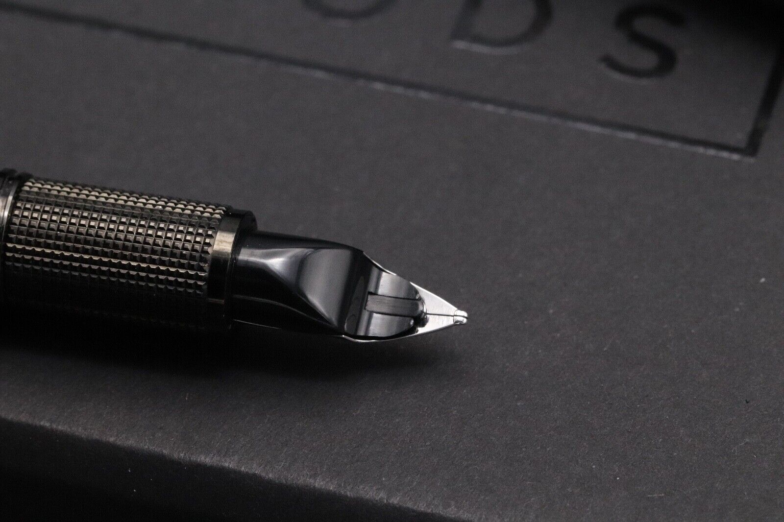 Montblanc Starwalker Platinum Resin Fountain Pen image 3