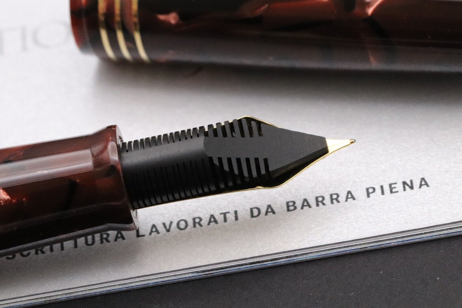 Leonardo MZG Red Scarlet Celluloid Fountain Pen - #8 EF Nib - UNUSED image 4