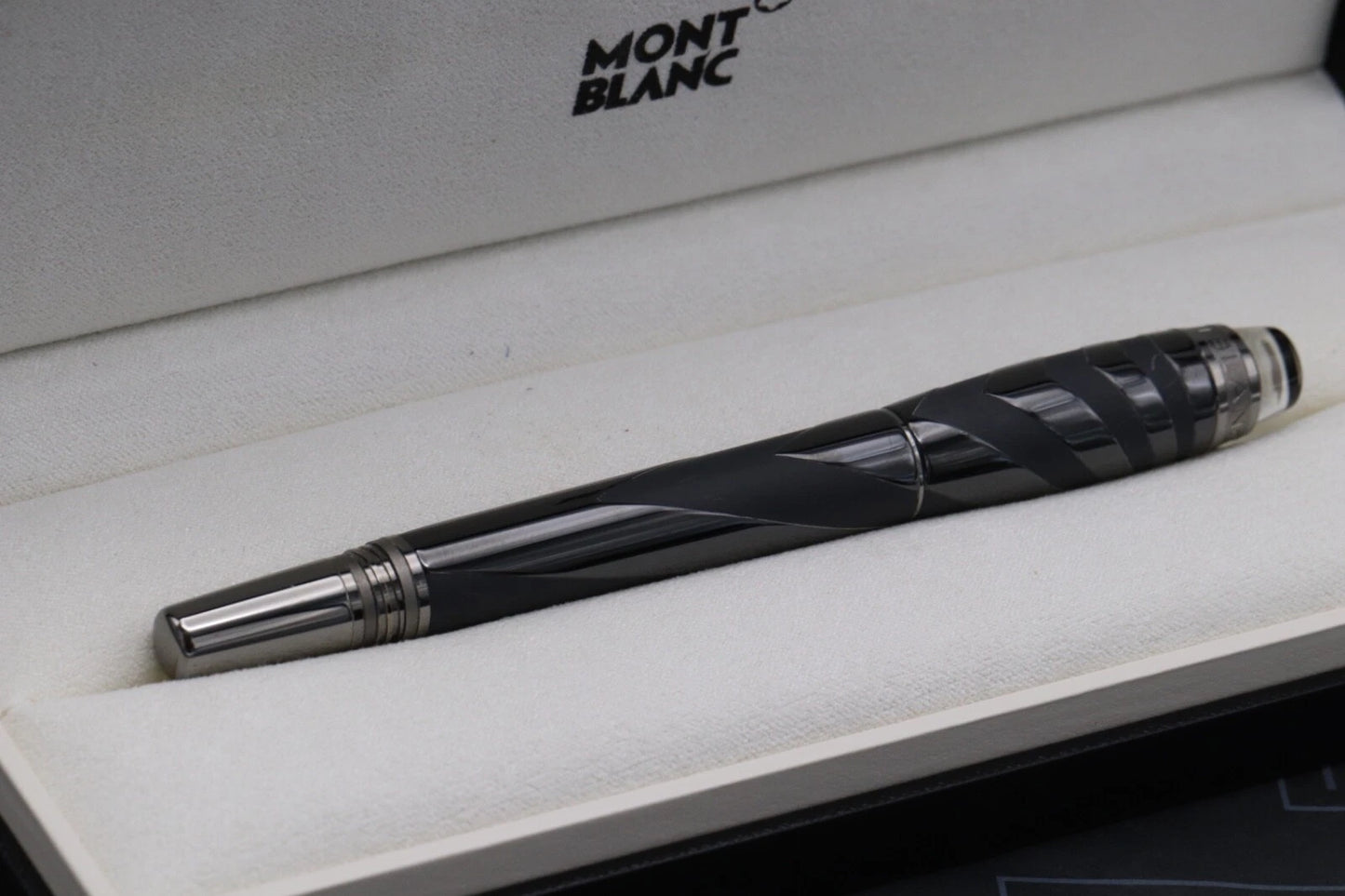 Montblanc Starwalker Black Ceramics Rollerball / Fineliner Pen image 3