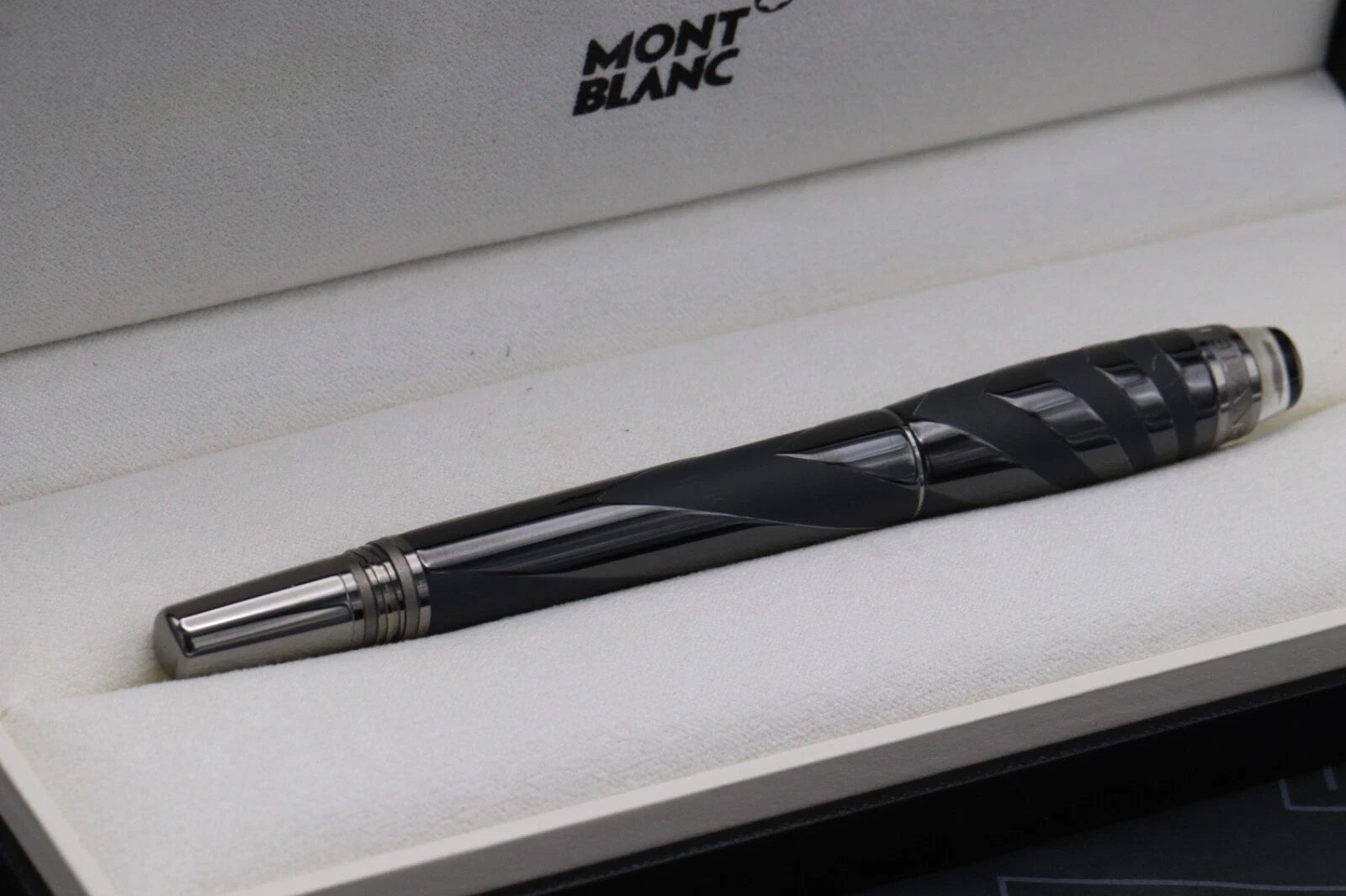 Montblanc Starwalker Black Ceramics Rollerball / Fineliner Pen image 3