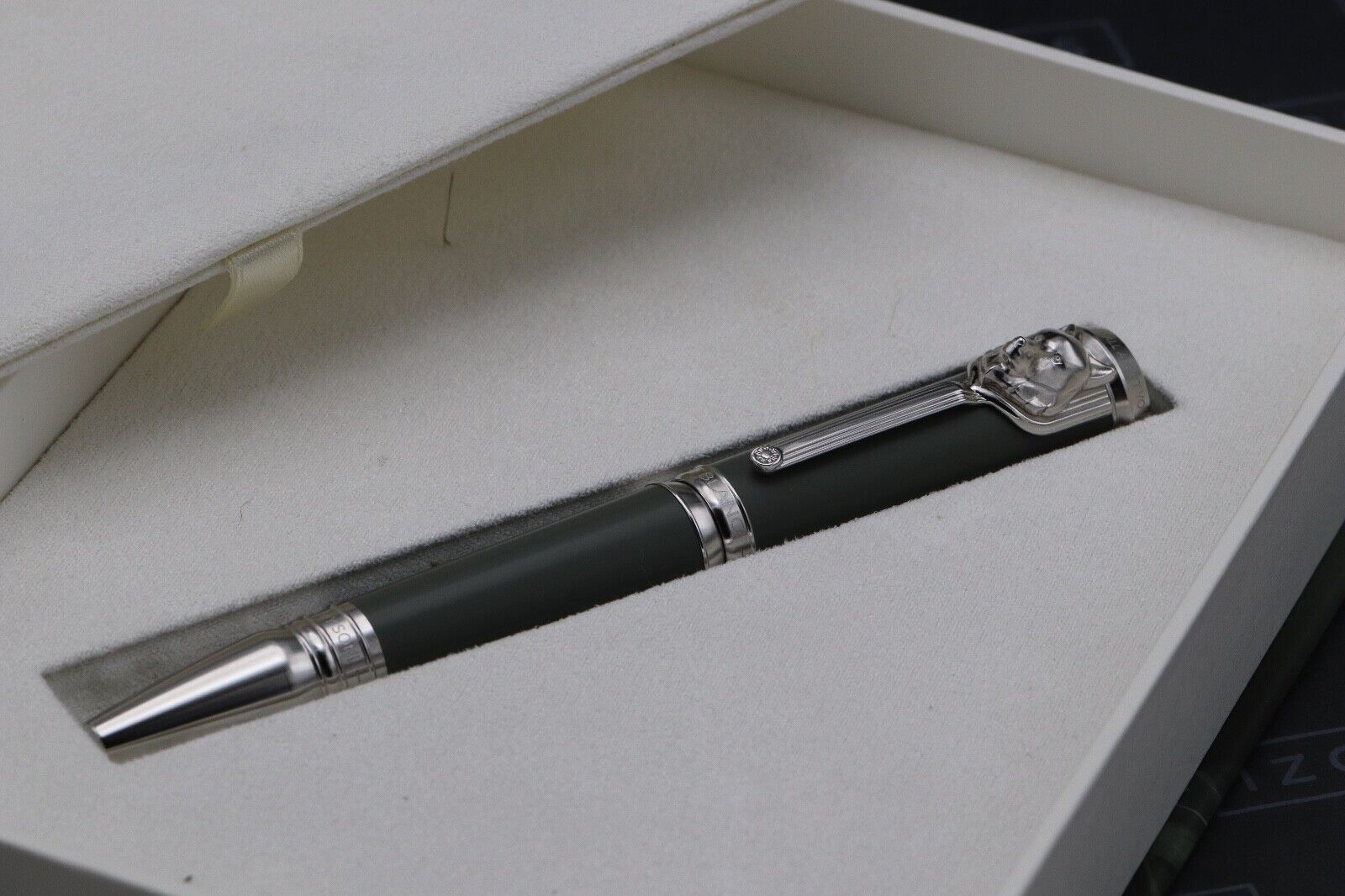 Montblanc Writers Edition Rudyard Kipling Fountain Pen image 9
