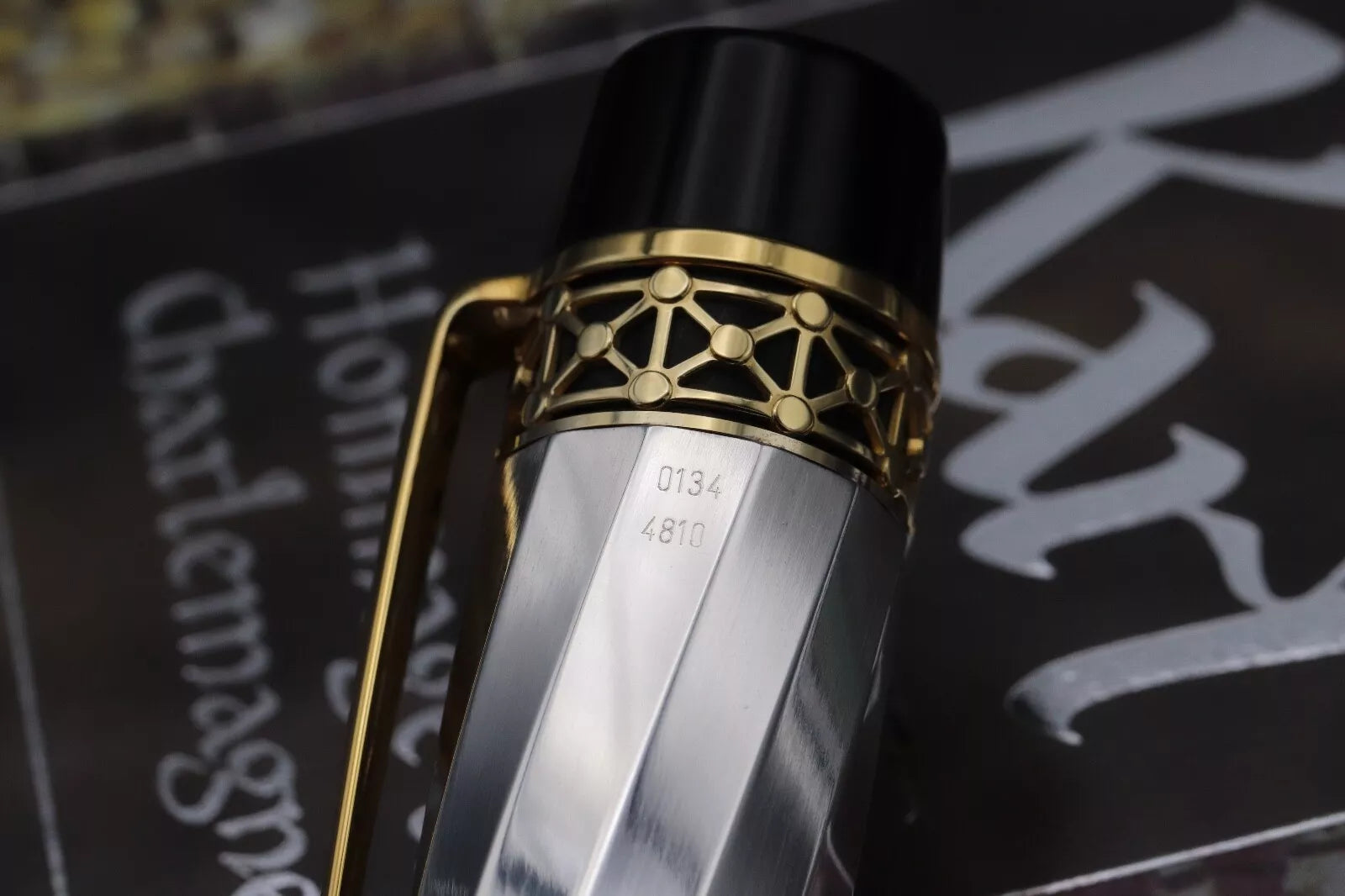 Montblanc Patron Of Art Karl Der Grosse Charlemagne 4810 Fountain Pen – UNUSED image 6