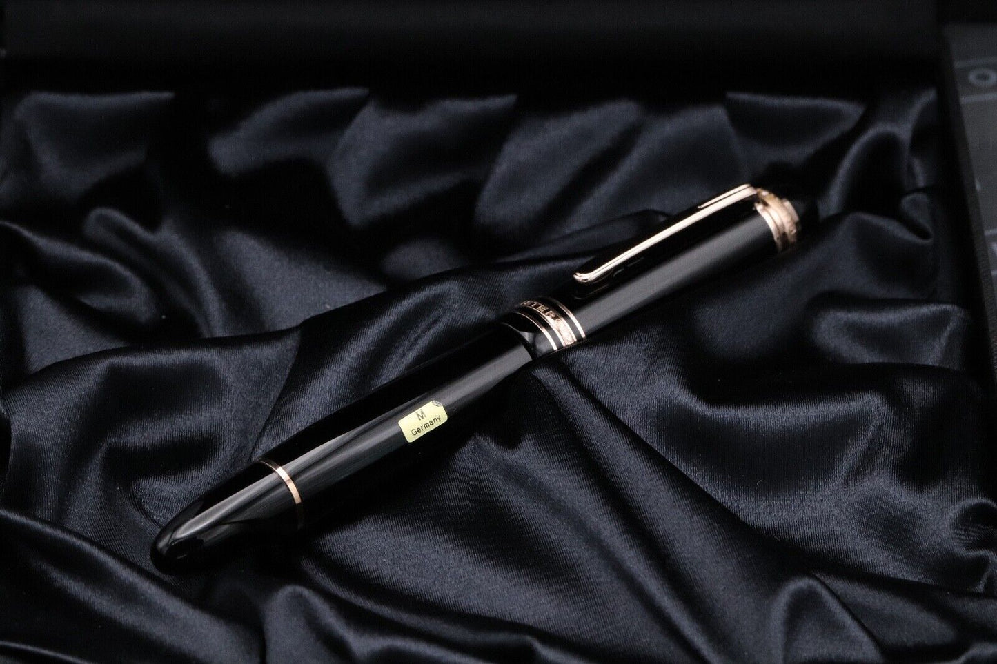 Montblanc Meisterstück 149 75th Anniversary LE1924 Fountain Pen image 7
