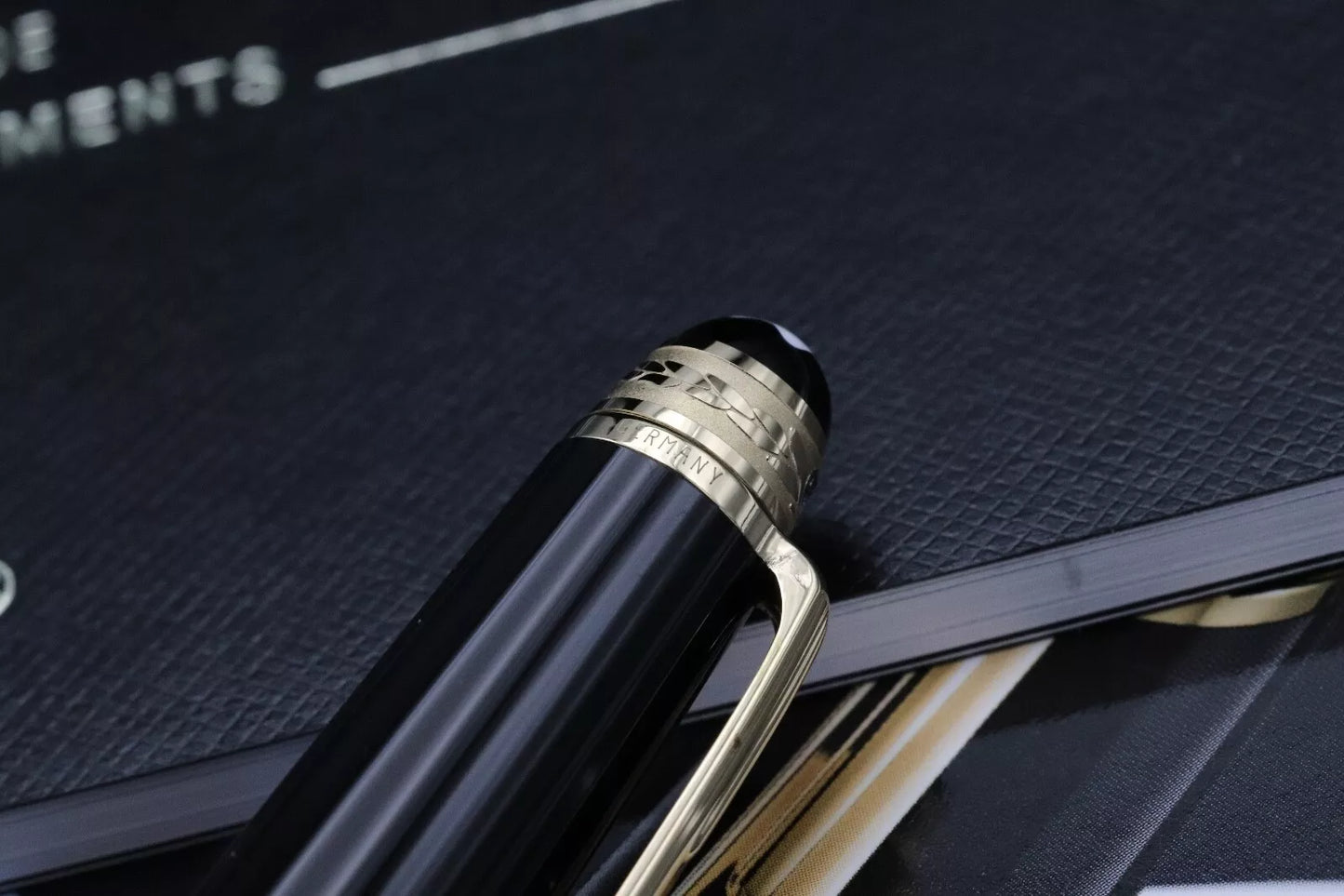 Montblanc Meisterstuck Classique UNICEF 2009 Fountain Pen image 7