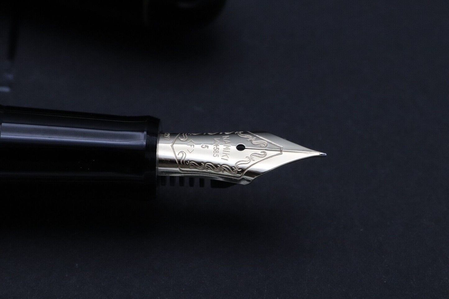 Namiki Bonsai Trees Maki-e Fountain Pen image 2