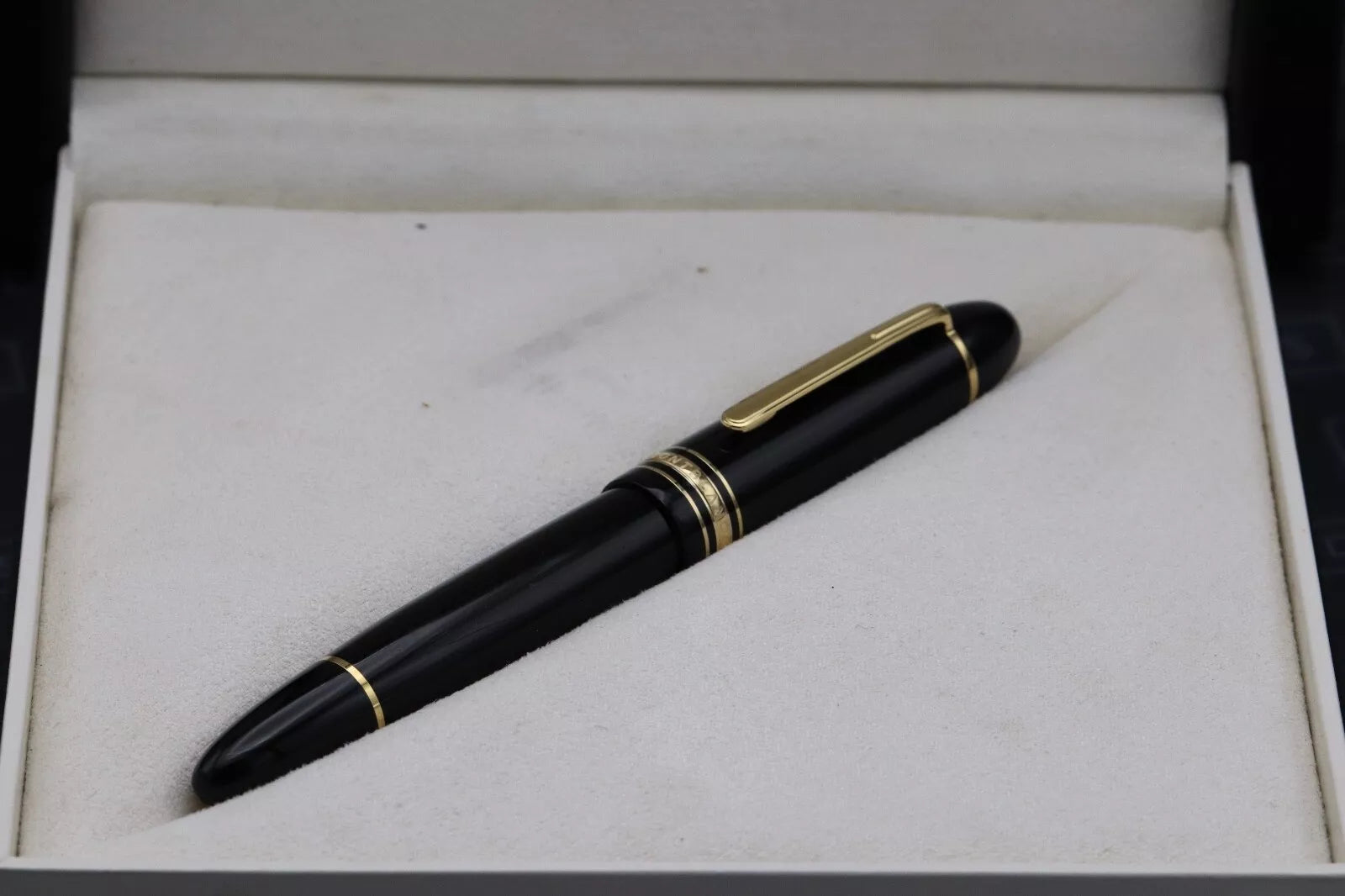 Montblanc Meisterstuck 149 Gold-Coated Fountain Pen - Serviced by MB Sept 2024 image 9