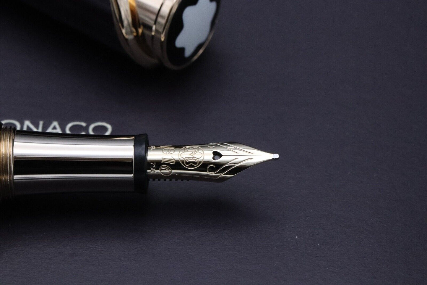 Montblanc Princesse Grace de Monaco Purple Fountain Pen image 2