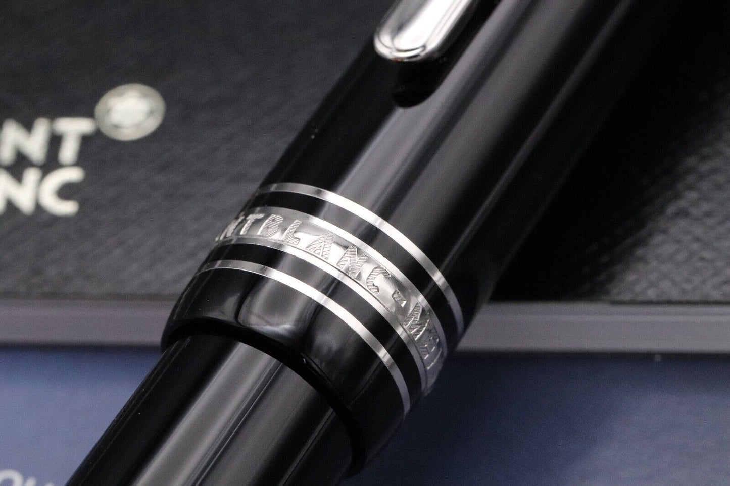 Montblanc Meisterstuck 146 LeGrand Platinum-Coated Fountain Pen image 4