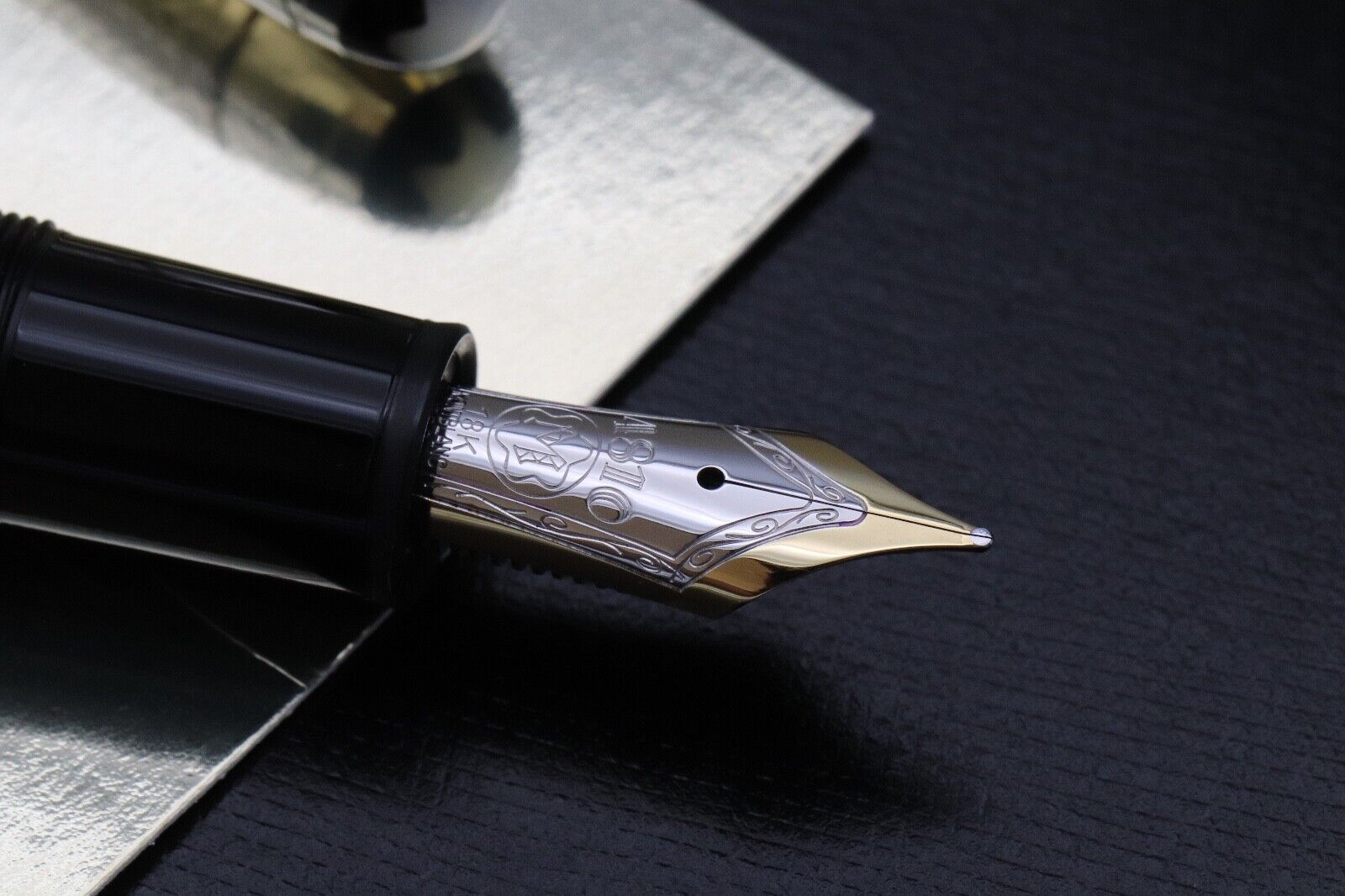 Montblanc Meisterstuck LeGrand Silver Barley Diamond Fountain Pen image 2